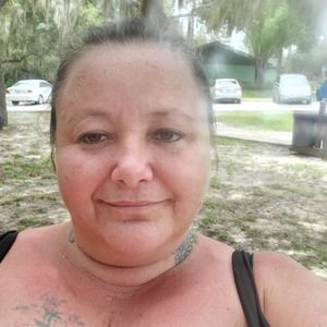 Meet your Posher, Liz